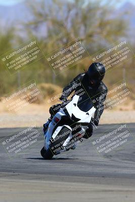 media/Mar-12-2022-SoCal Trackdays (Sat) [[152081554b]]/Turn 2 (1145am)/